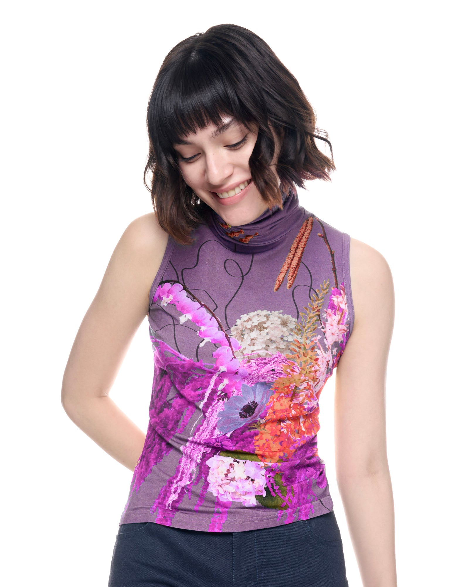 Sleeveless Turtleneck Purple Bouquet